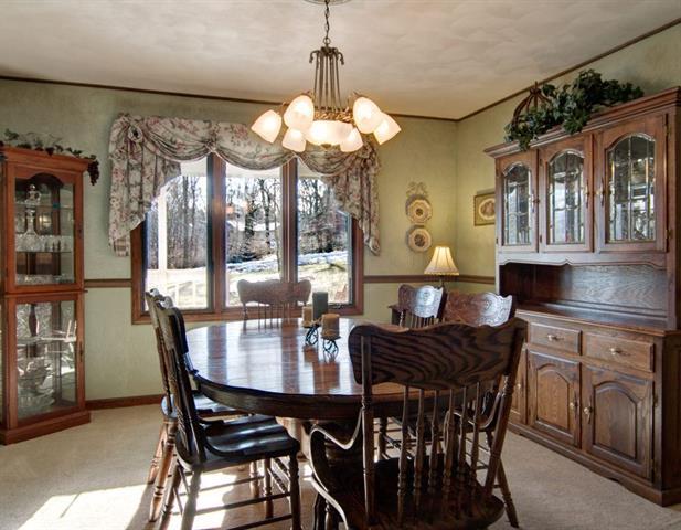 7448 Blanche Pl, Roscoe, IL 61073 photo 4