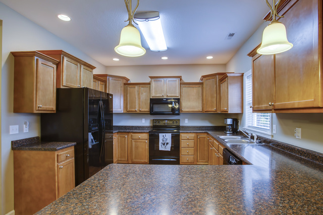 910 E Newkirk St, Tuscola, IL 61953 photo 11