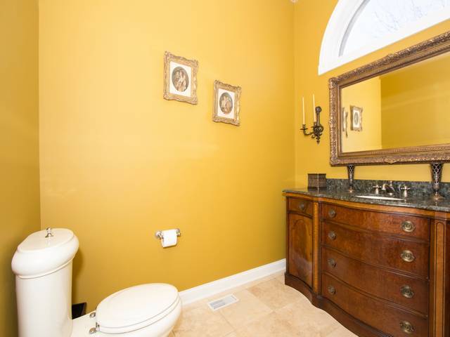 3904 Maple Ave, Northbrook, IL 60062 photo 15