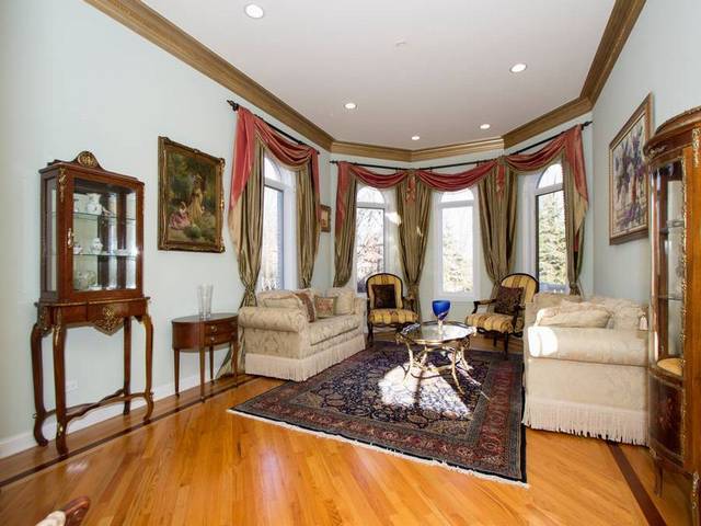 3904 Maple Ave, Northbrook, IL 60062 photo 4