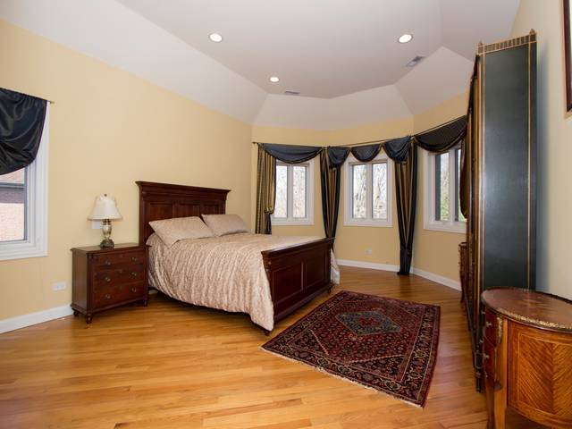 3904 Maple Ave, Northbrook, IL 60062 photo 13
