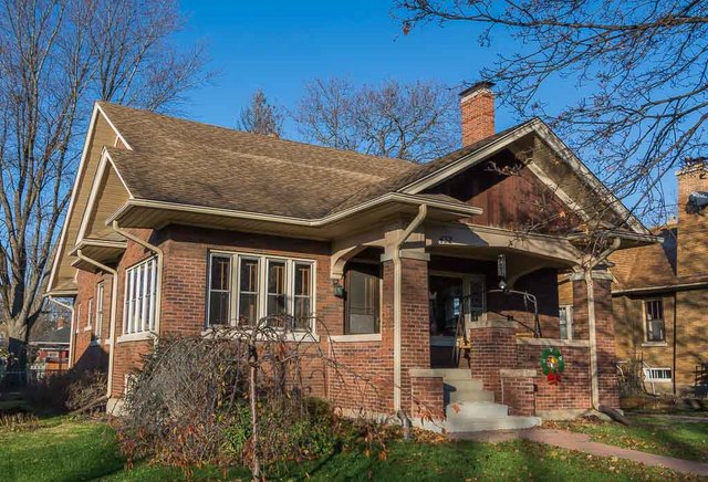432 S State St, Elgin, IL 60123 photo 1