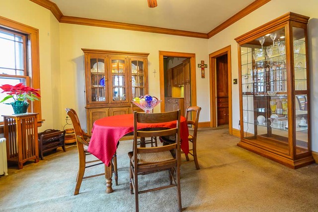 432 S State St, Elgin, IL 60123 photo 4