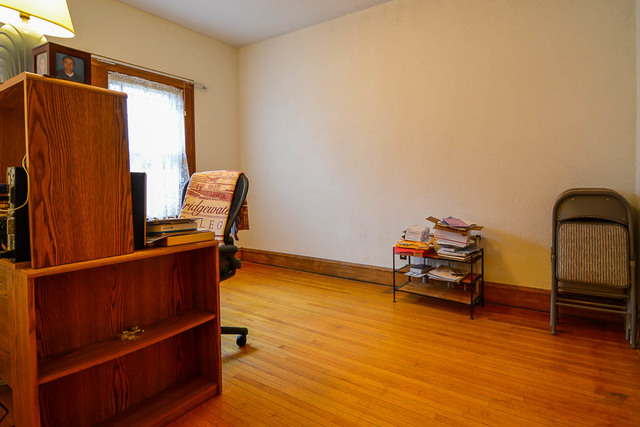 432 S State St, Elgin, IL 60123 photo 8