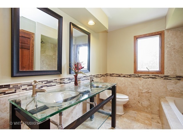4 N375 Central Ave, Addison, IL 60101 photo 12