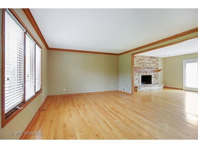 4 N375 Central Ave, Addison, IL 60101 photo 3