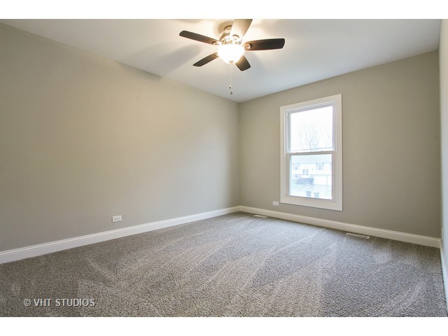 1100 Freeman Rd, Hoffman Estates, IL 60192 photo 18