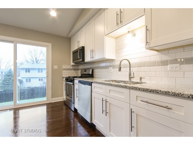 1100 Freeman Rd, Hoffman Estates, IL 60192 photo 5