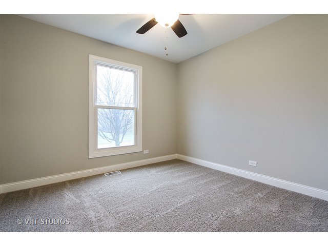 1100 Freeman Rd, Hoffman Estates, IL 60192 photo 19