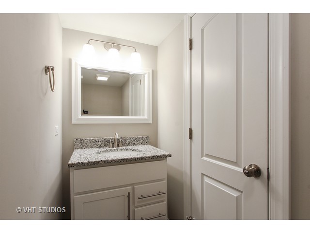 1100 Freeman Rd, Hoffman Estates, IL 60192 photo 21