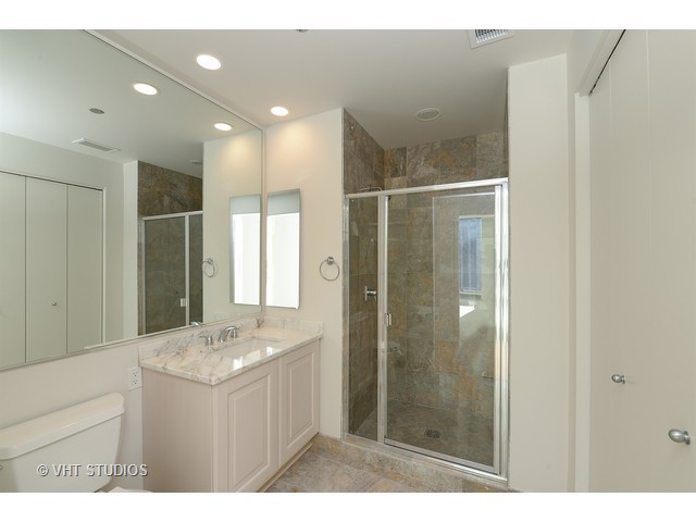 60 E Monroe St #1802, Chicago, IL 60603 photo 14
