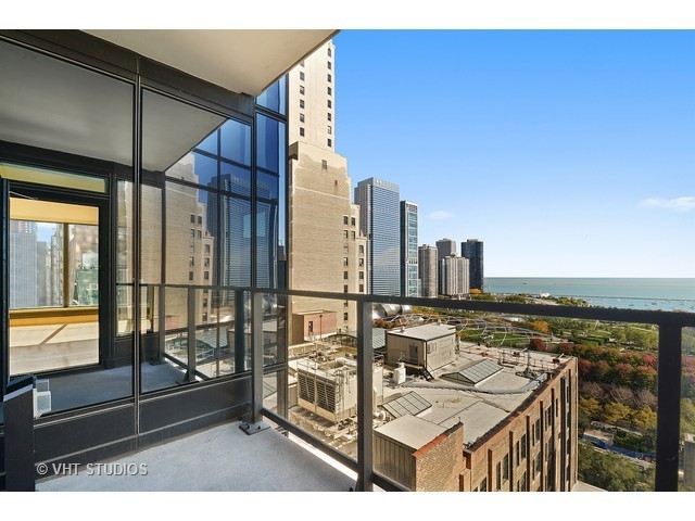 60 E Monroe St #1802, Chicago, IL 60603 photo 15