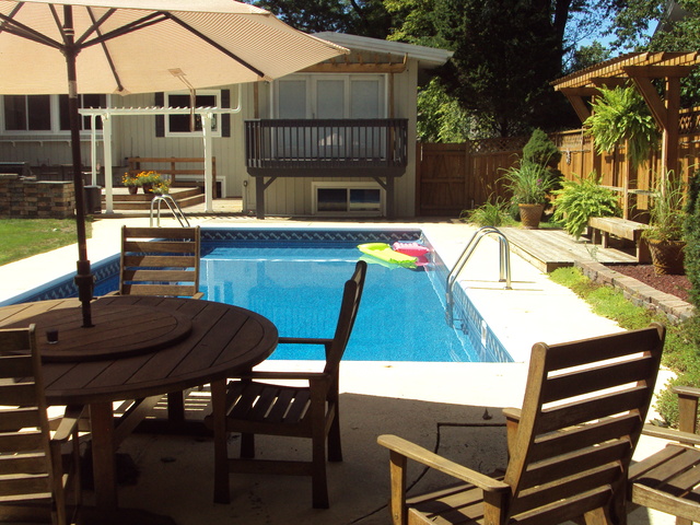 1403 Glencoe St, Wheaton, IL 60187 photo 9