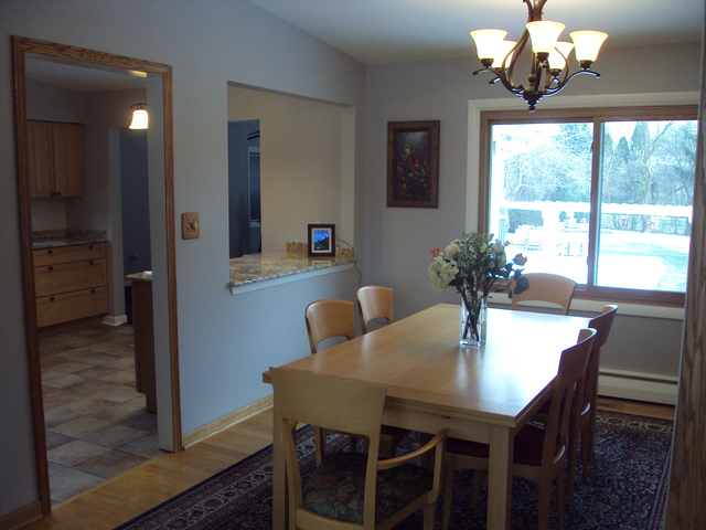 1403 Glencoe St, Wheaton, IL 60187 photo 14
