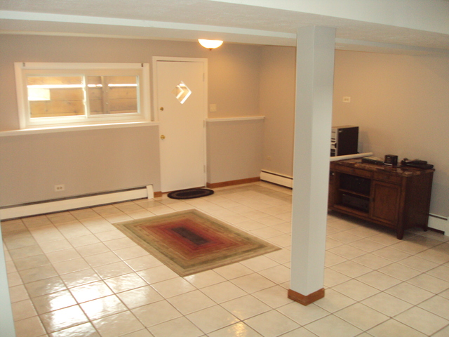 1403 Glencoe St, Wheaton, IL 60187 photo 19