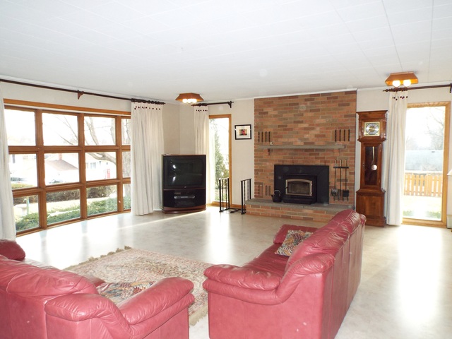 624 Elden Dr, Cary, IL 60013 photo 16