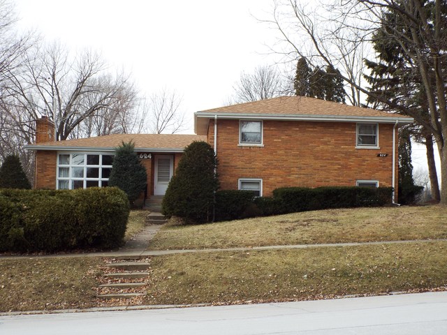 624 Elden Dr, Cary, IL 60013 photo 2