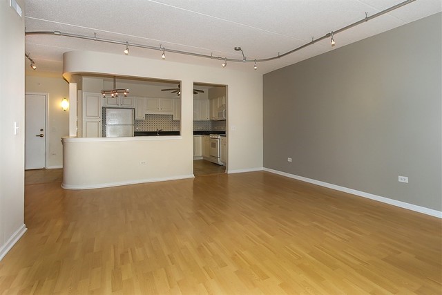 1349 E Washington St #409A, Des Plaines, IL 60016 photo 8
