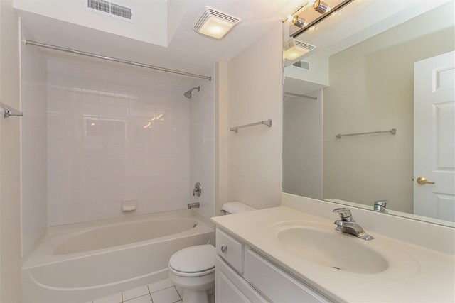 1349 E Washington St #409A, Des Plaines, IL 60016 photo 17