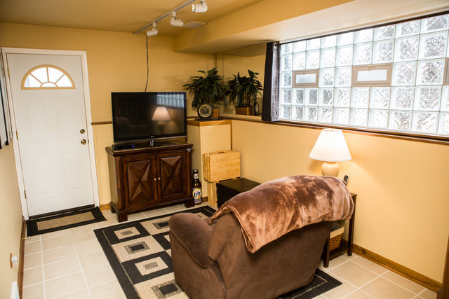 3672 Jackson St, Lansing, IL 60438 photo 17