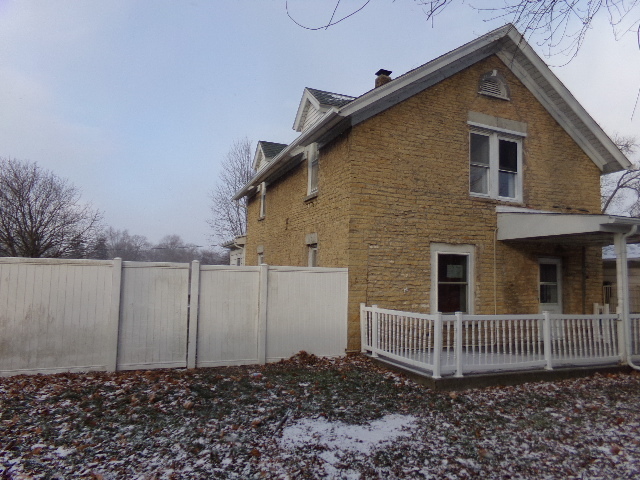 403 W Water St, Kankakee, IL 60901 photo 3