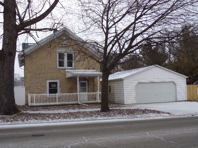 403 W Water St, Kankakee, IL 60901 photo 1