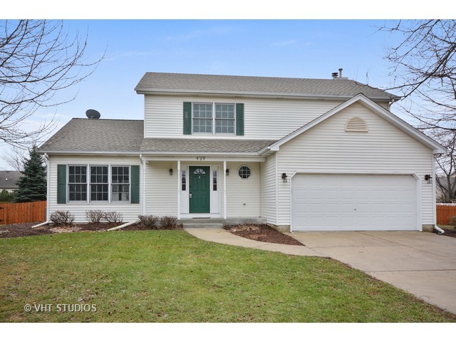 525 Maple Ave, Elburn, IL 60119 photo 1