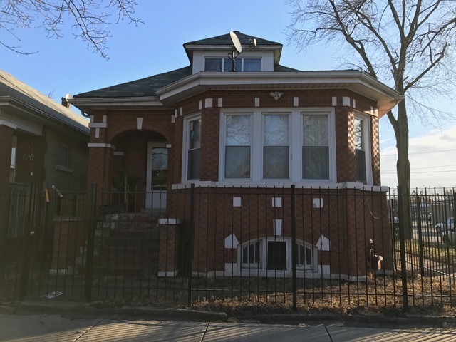 5759 S Artesian Ave, Chicago, IL 60629 photo 1