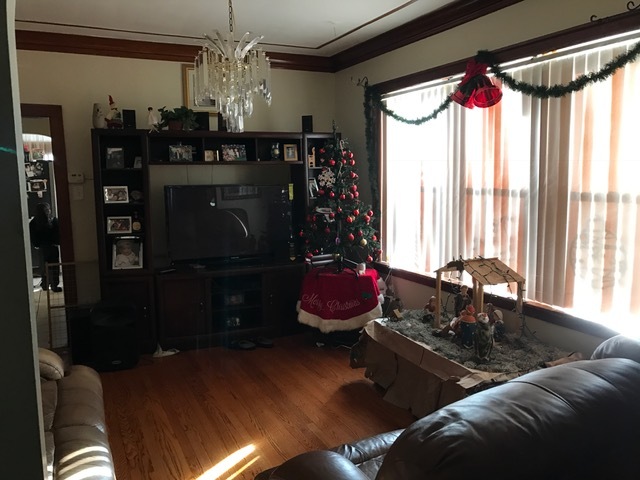 5759 S Artesian Ave, Chicago, IL 60629 photo 6