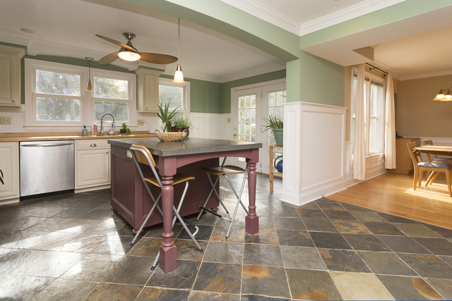 1015 W Healey St, Champaign, IL 61821 photo 7