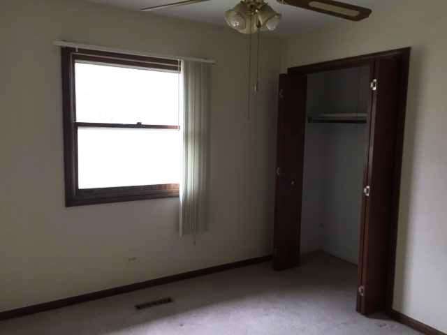 863 Chippewa Dr, Elgin, IL 60120 photo 9