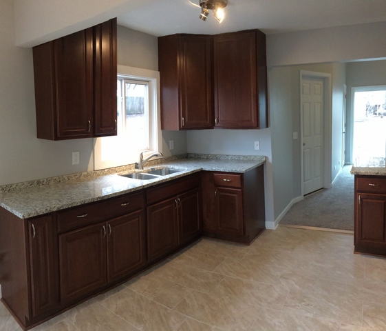 4906 W Orchard Dr, Mchenry, IL 60050 photo 7