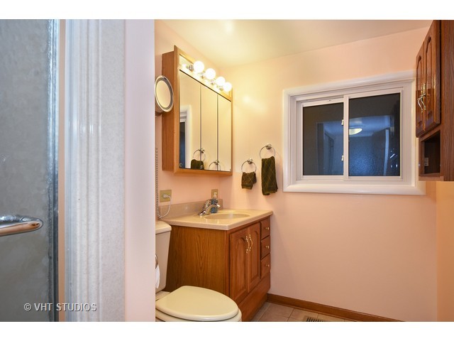 1625 Pierce Rd, Hoffman Estates, IL 60169 photo 14