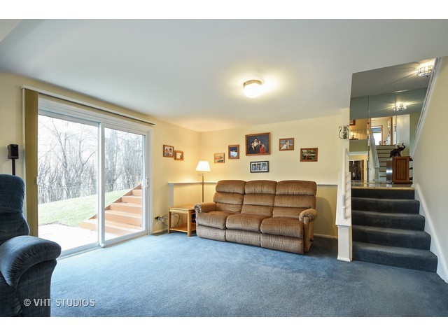 1625 Pierce Rd, Hoffman Estates, IL 60169 photo 10