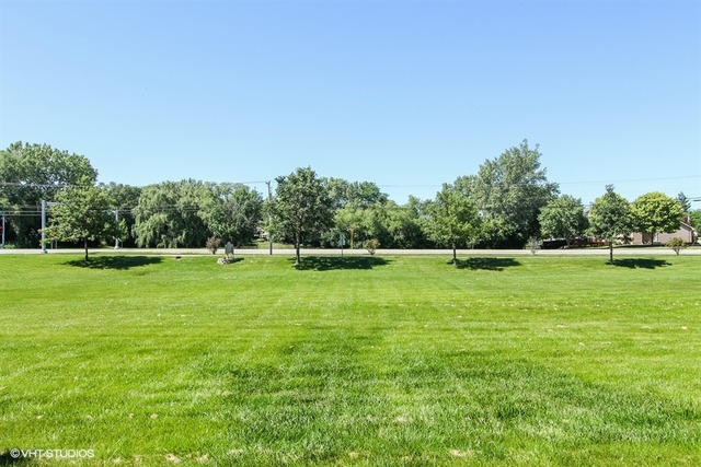 1680 Castaway Ln, Hoffman Estates, IL 60192 photo 14