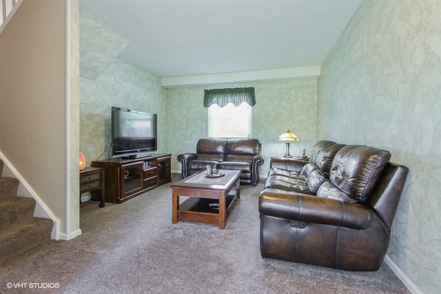 1680 Castaway Ln, Hoffman Estates, IL 60192 photo 6