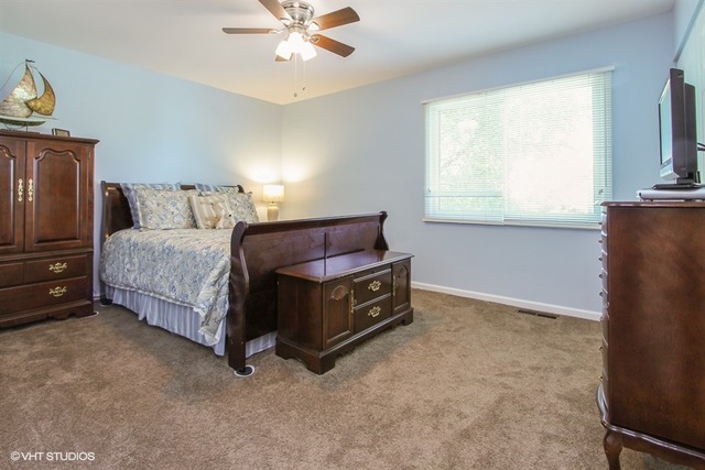1680 Castaway Ln, Hoffman Estates, IL 60192 photo 8