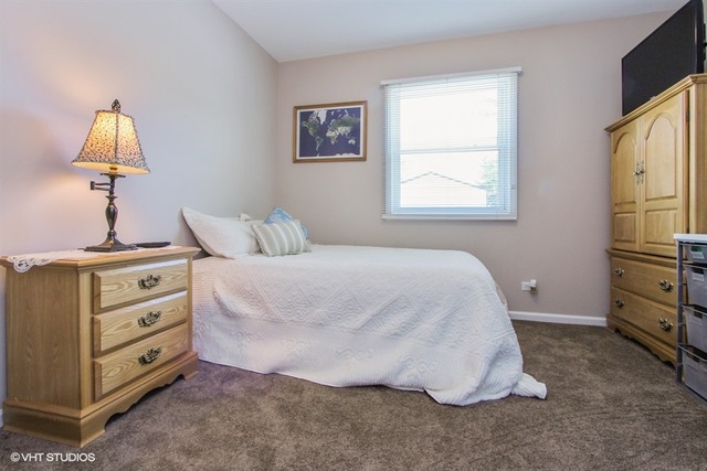 1680 Castaway Ln, Hoffman Estates, IL 60192 photo 10