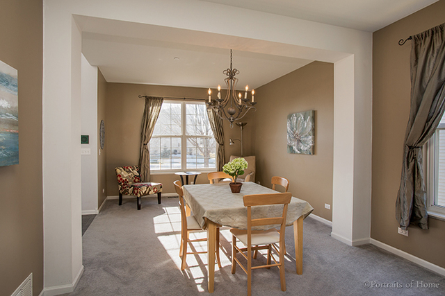 6000 Irene Dr, Hoffman Estates, IL 60192 photo 4