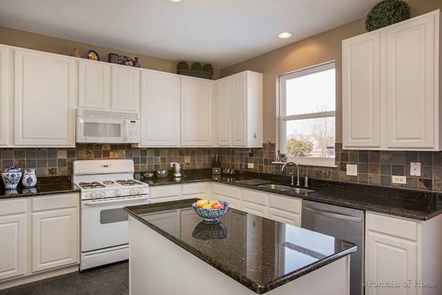 6000 Irene Dr, Hoffman Estates, IL 60192 photo 10