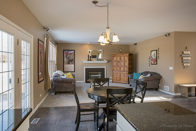 6000 Irene Dr, Hoffman Estates, IL 60192 photo 11