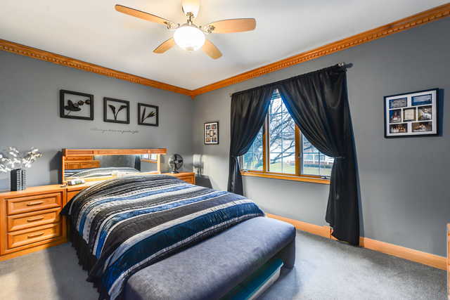 669 Golfers Ln, Bartlett, IL 60103 photo 9