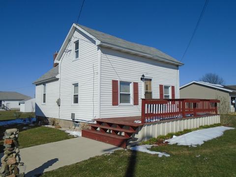 506 W Santee St, Sublette, IL 61367 photo 1