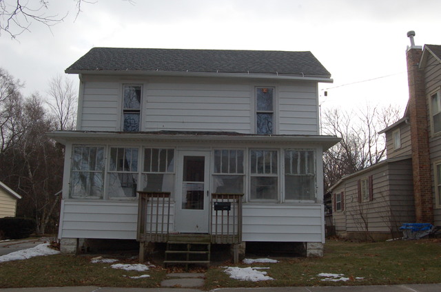 3 E 1st St, Mount Morris, IL 61054 photo 1