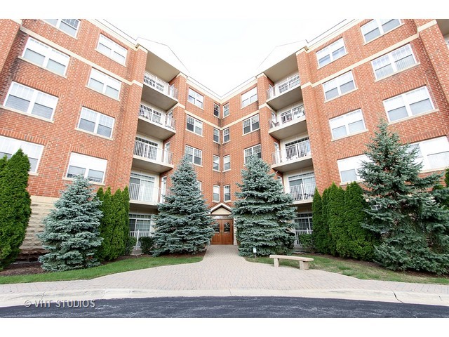 1 Itasca Place #206, Itasca, IL 60143 photo 1