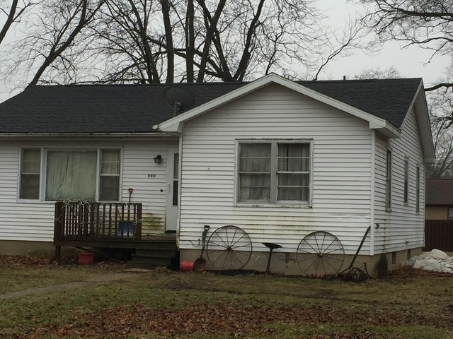 930 E Patton St, Paxton, IL 60957 photo 3