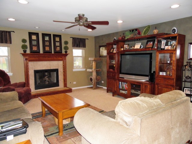 903 Joanne Dr, Minooka, IL 60447 photo 13