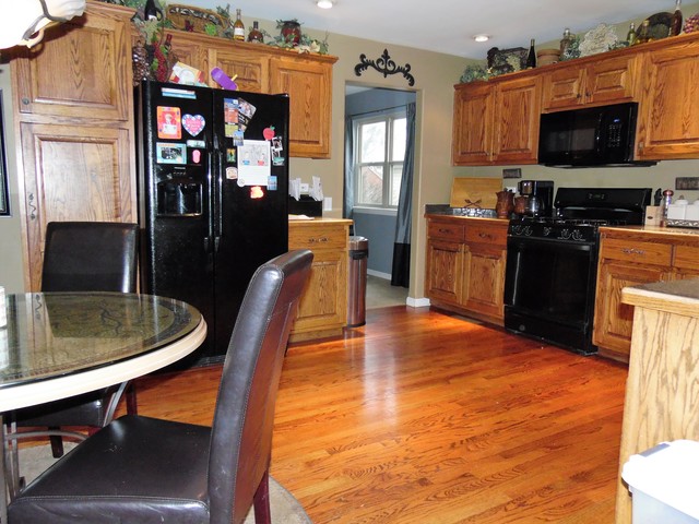 903 Joanne Dr, Minooka, IL 60447 photo 4