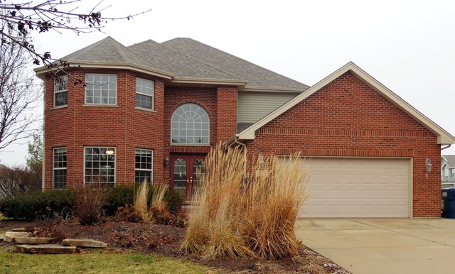 903 Joanne Dr, Minooka, IL 60447 photo 1