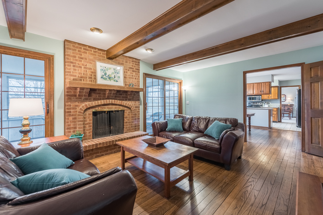 2203 Stonegate Ln, Wheaton, IL 60189 photo 10